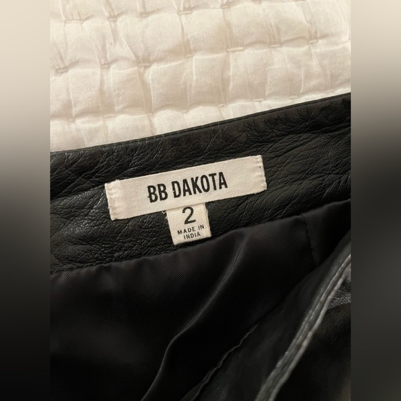 BB Dakota black leather mini skirt Size 2 Small - Picture 7 of 7